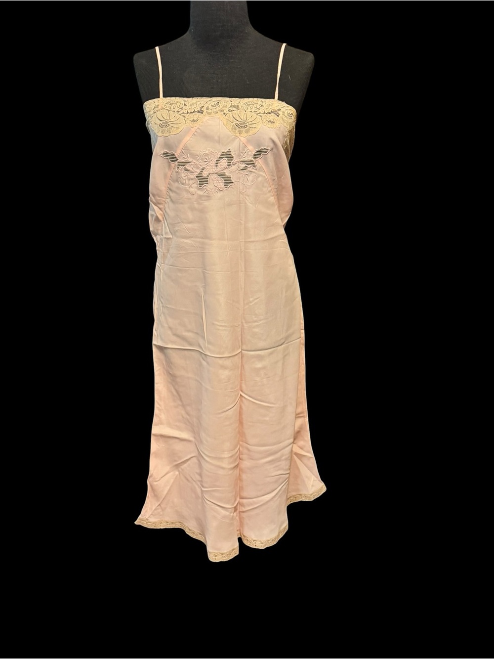 1940’s vintage light pink lingerie slip dress with embroidery lace appliqué